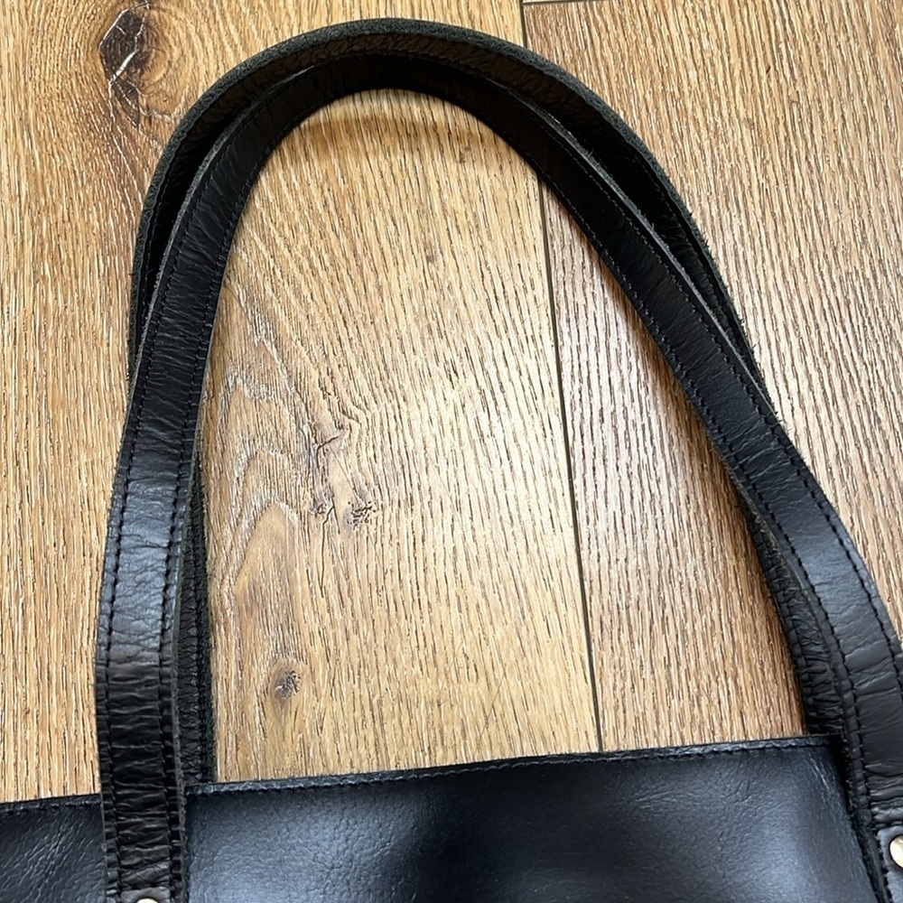 Montana Hudson Harper Leather Zip Tote in Black - Picture 10 of 11
